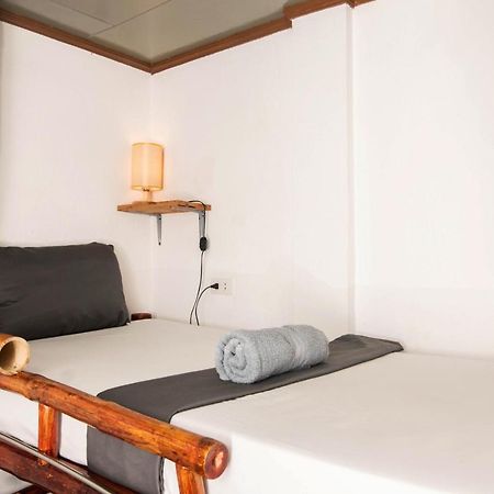Ohlala Hostel Моалбоал Екстер'єр фото